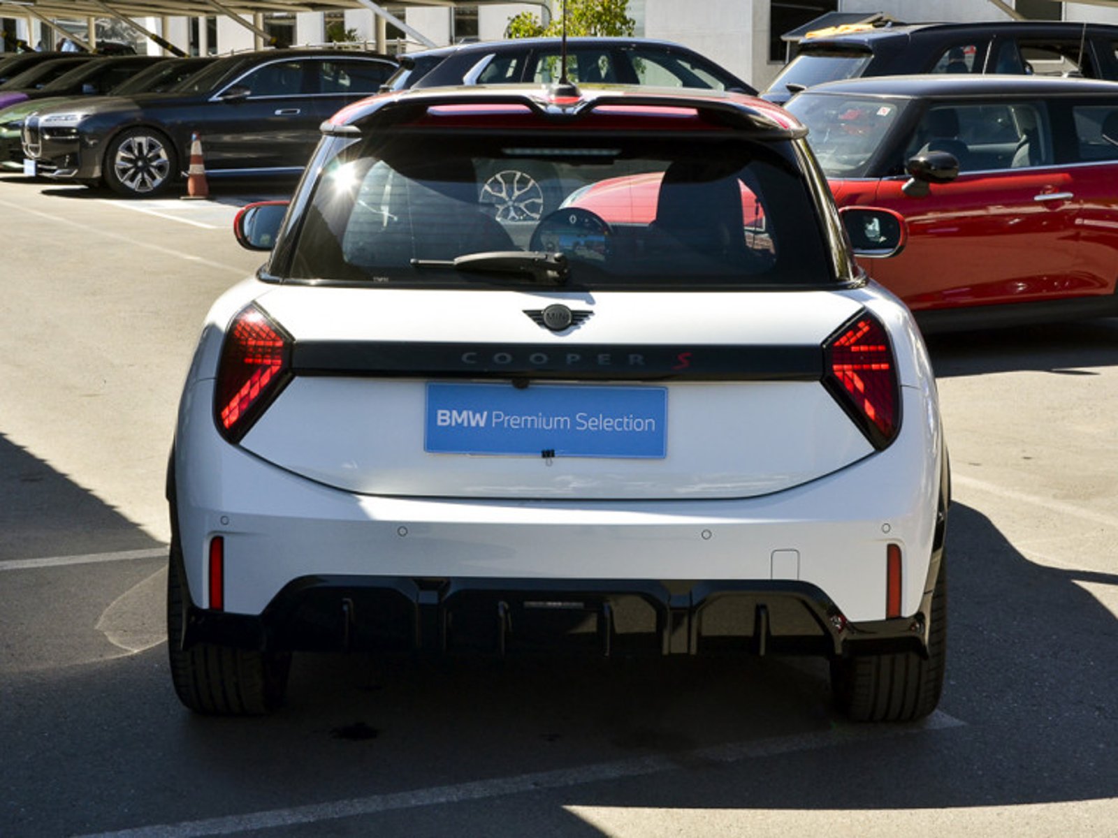 MINI Cooper S 2.0 At 2025 - Imagen 5 de 10