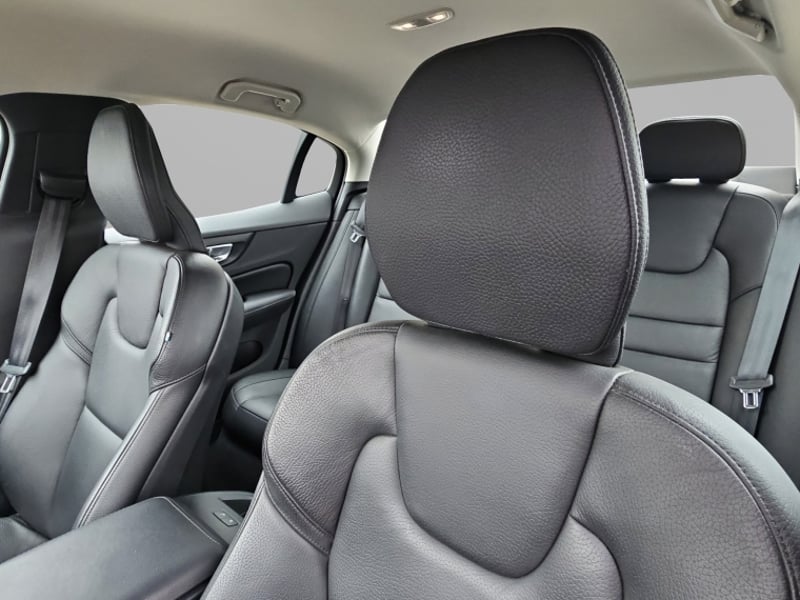 Volvo S60 B4 2023 - Imagen 11 de 20
