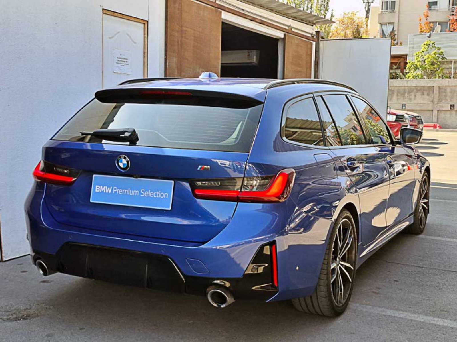 BMW 330 I Touring 2.0 Aut 2024 - Imagen 4 de 13
