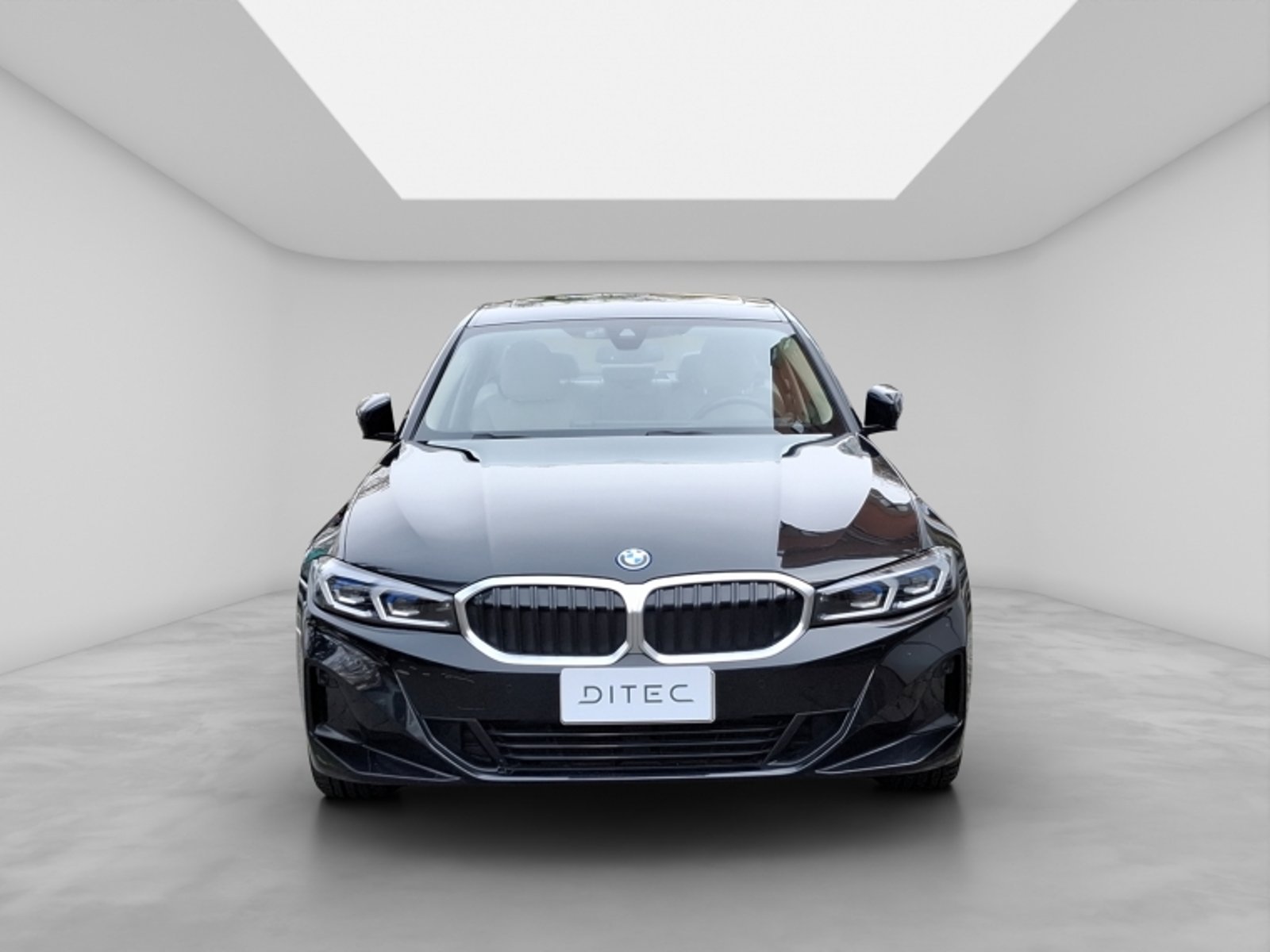 BMW 330 E Berlina Dynamic 2024 - Foto 2 de 20