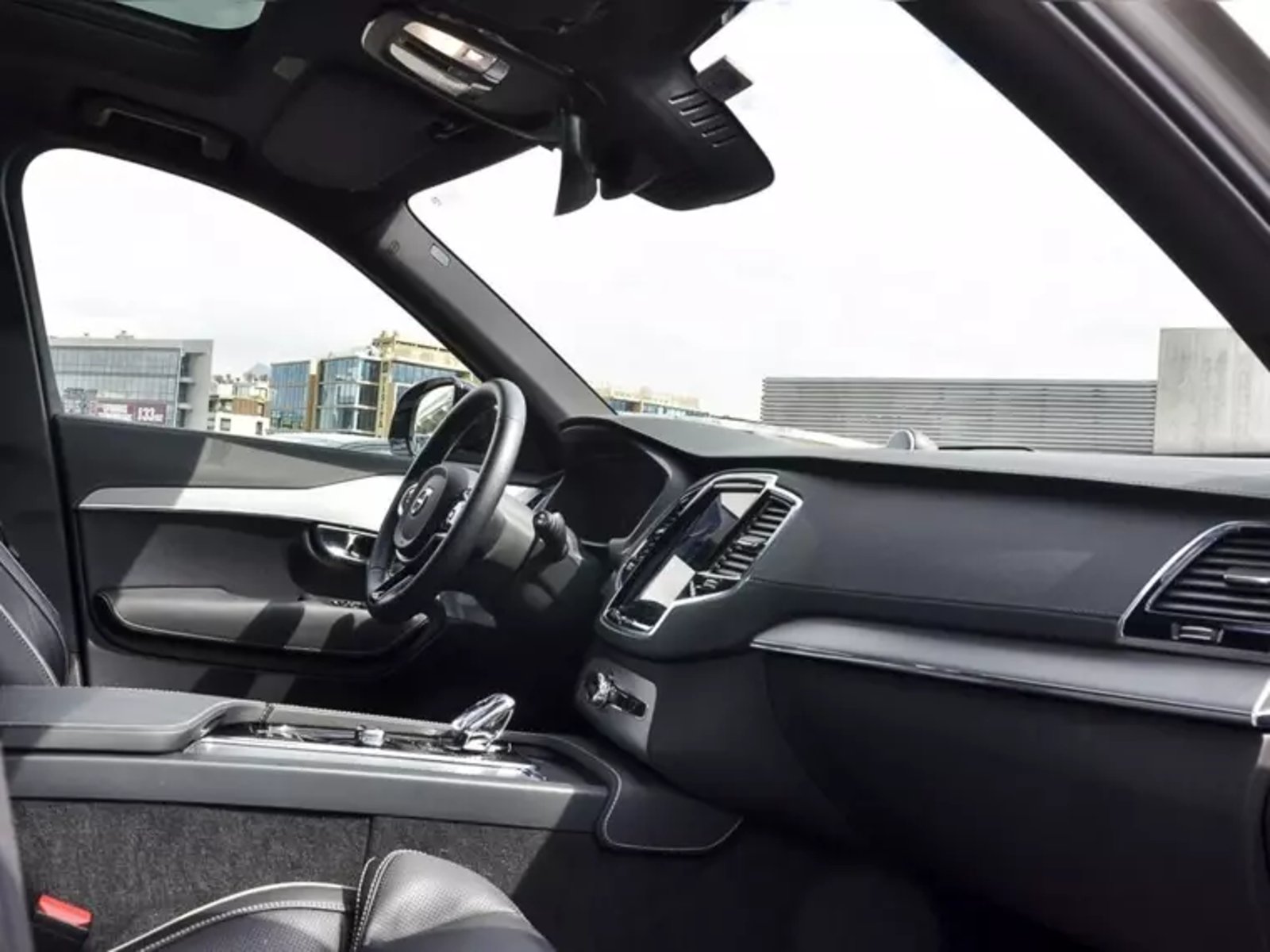 Volvo Xc90 2.0 T8 Core Hibrido Awd At 5p 2025 - Imagen 4 de 10