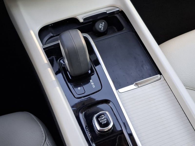 Volvo Xc60 Ii B5 Momentum 2022 - Imagen 13 de 16