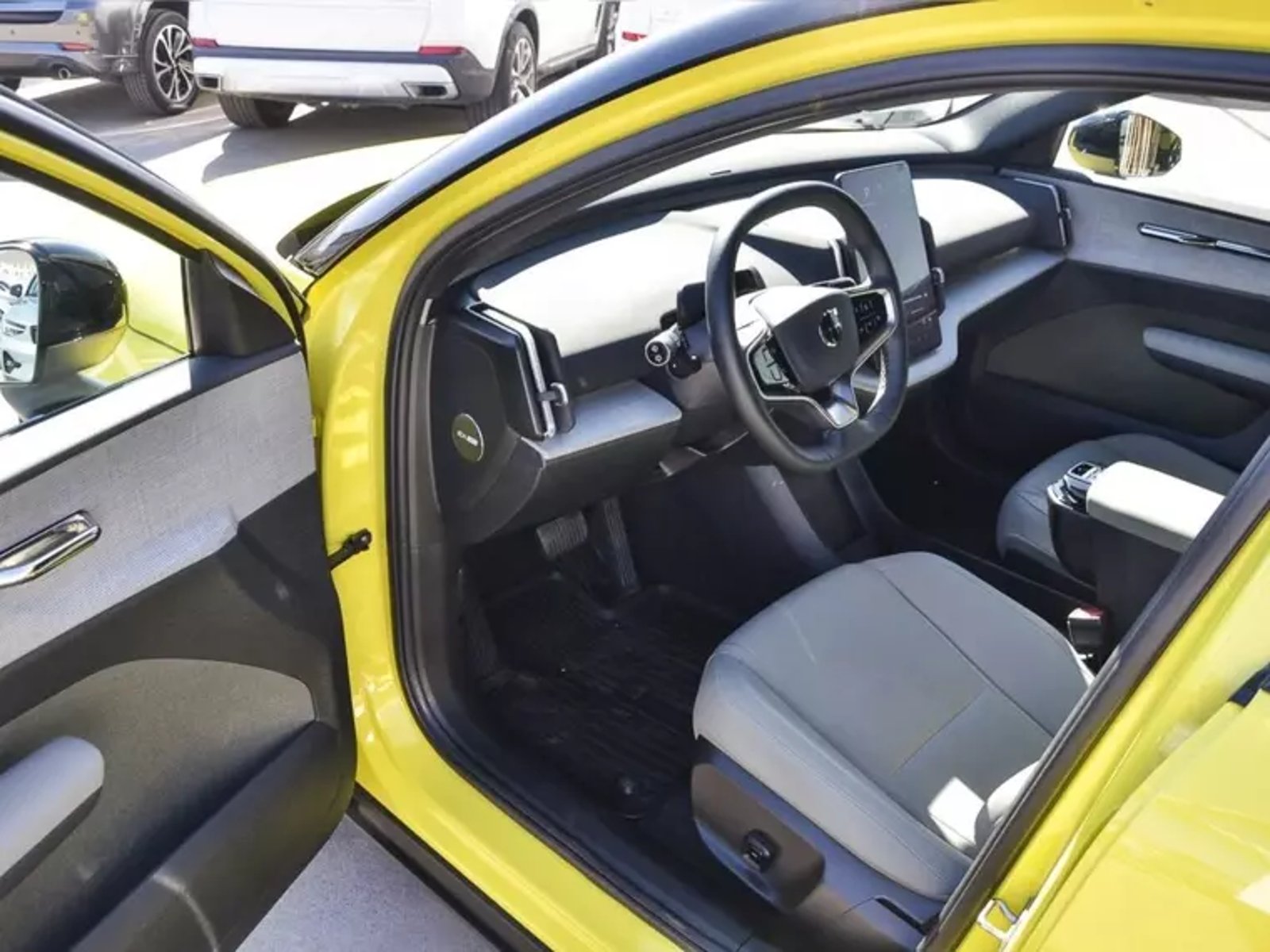 VOLVO Ex30 E60 Plus Aut 2025 - Imagen 10 de 14