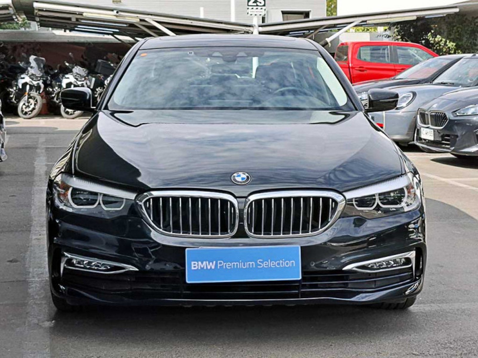 BMW 530 I Luxury 2.0 Aut 2018 - Imagen 3 de 13