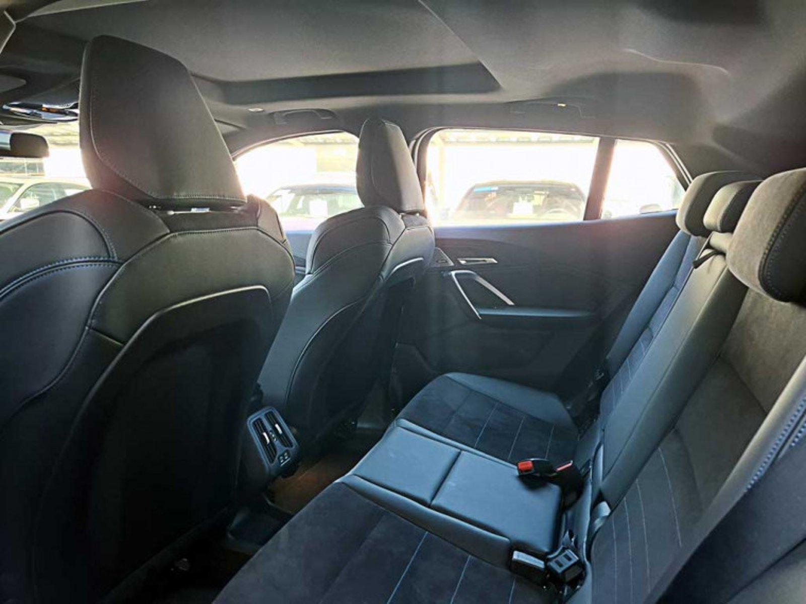 BMW Ix2 Xdrive30 M Sport 2025 - Imagen 12 de 13