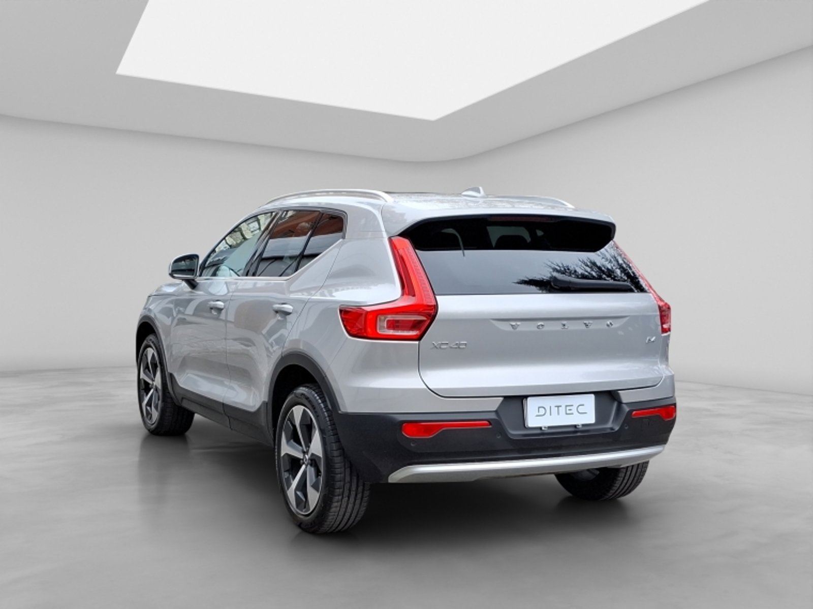 Volvo Xc40 B4 Ultimate 2.0 Aut 2023 - Foto 5 de 16