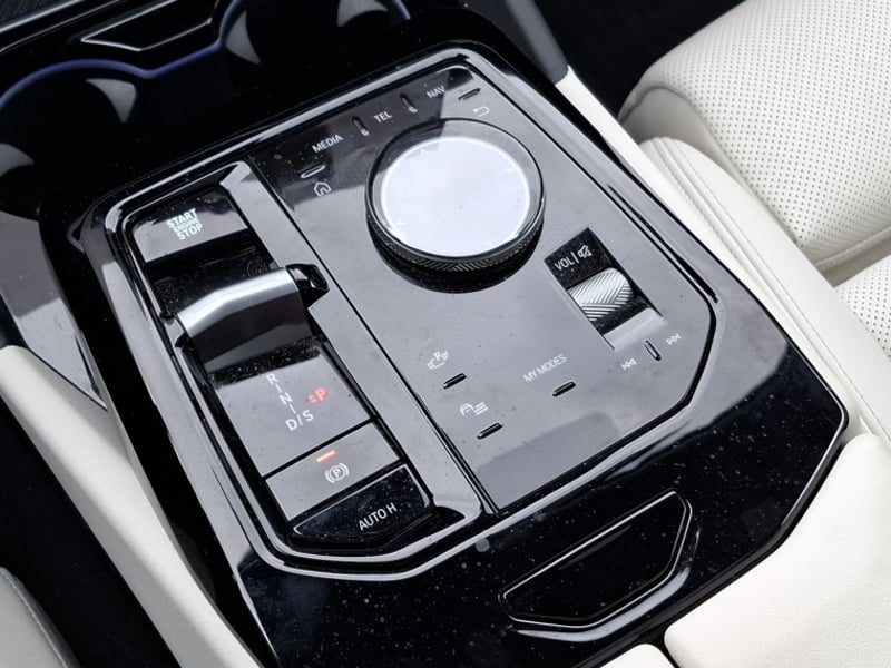 BMW 520 I Berlina 4x2 2.0 Aut 2025 - Imagen 13 de 20