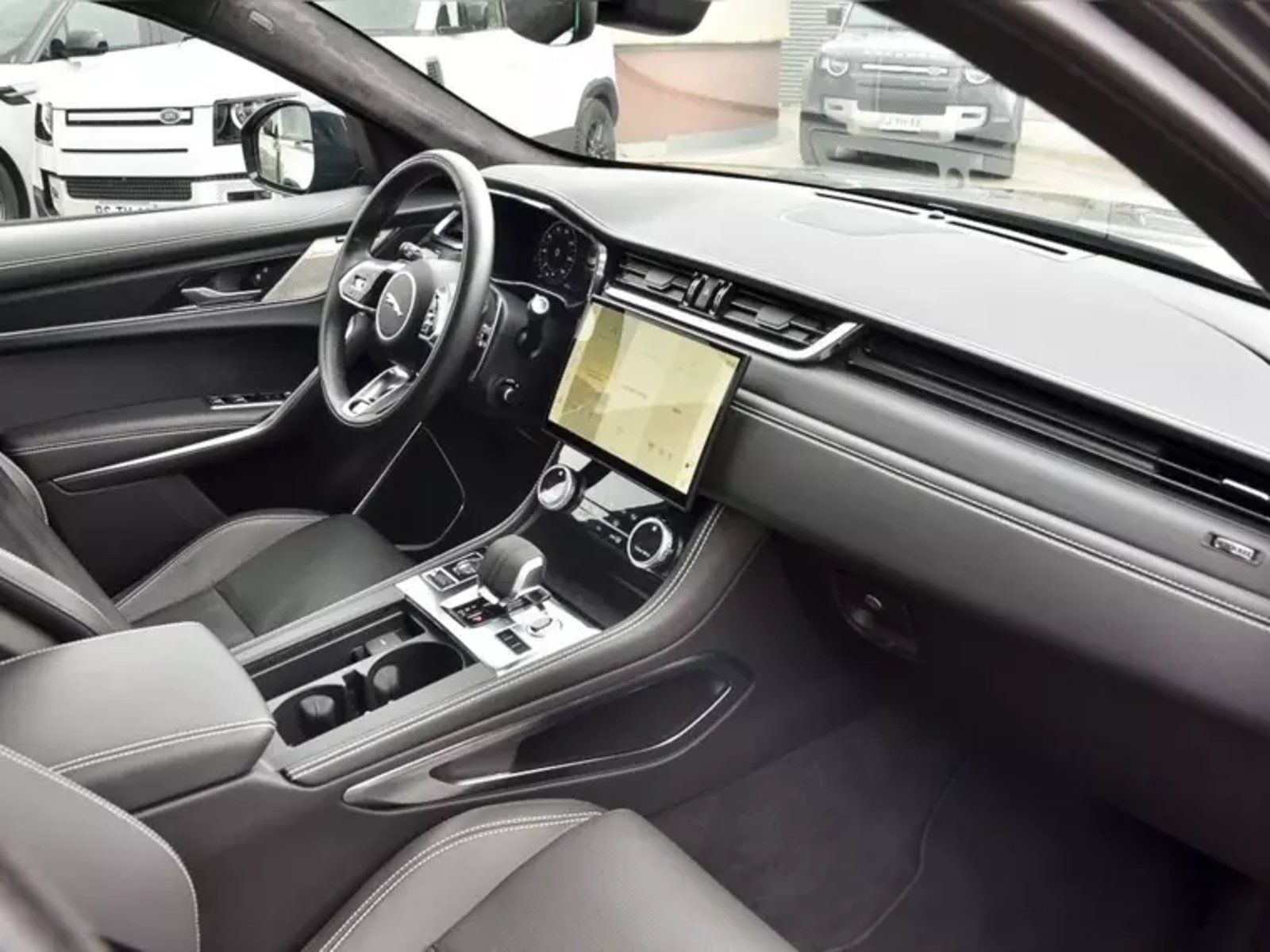 Jaguar F-pace 400 Sport 2025 - Imagen 8 de 20