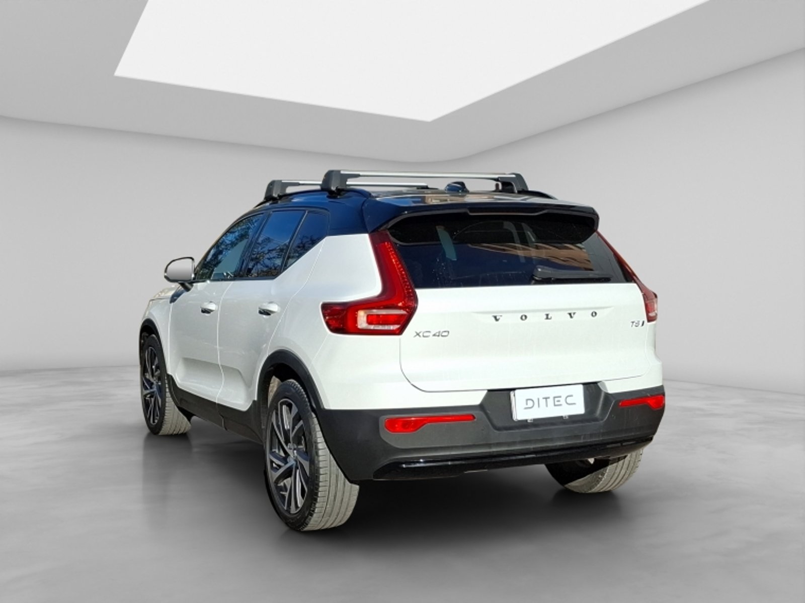 Volvo Xc40 T5 R Design 2021 - Foto 4 de 16
