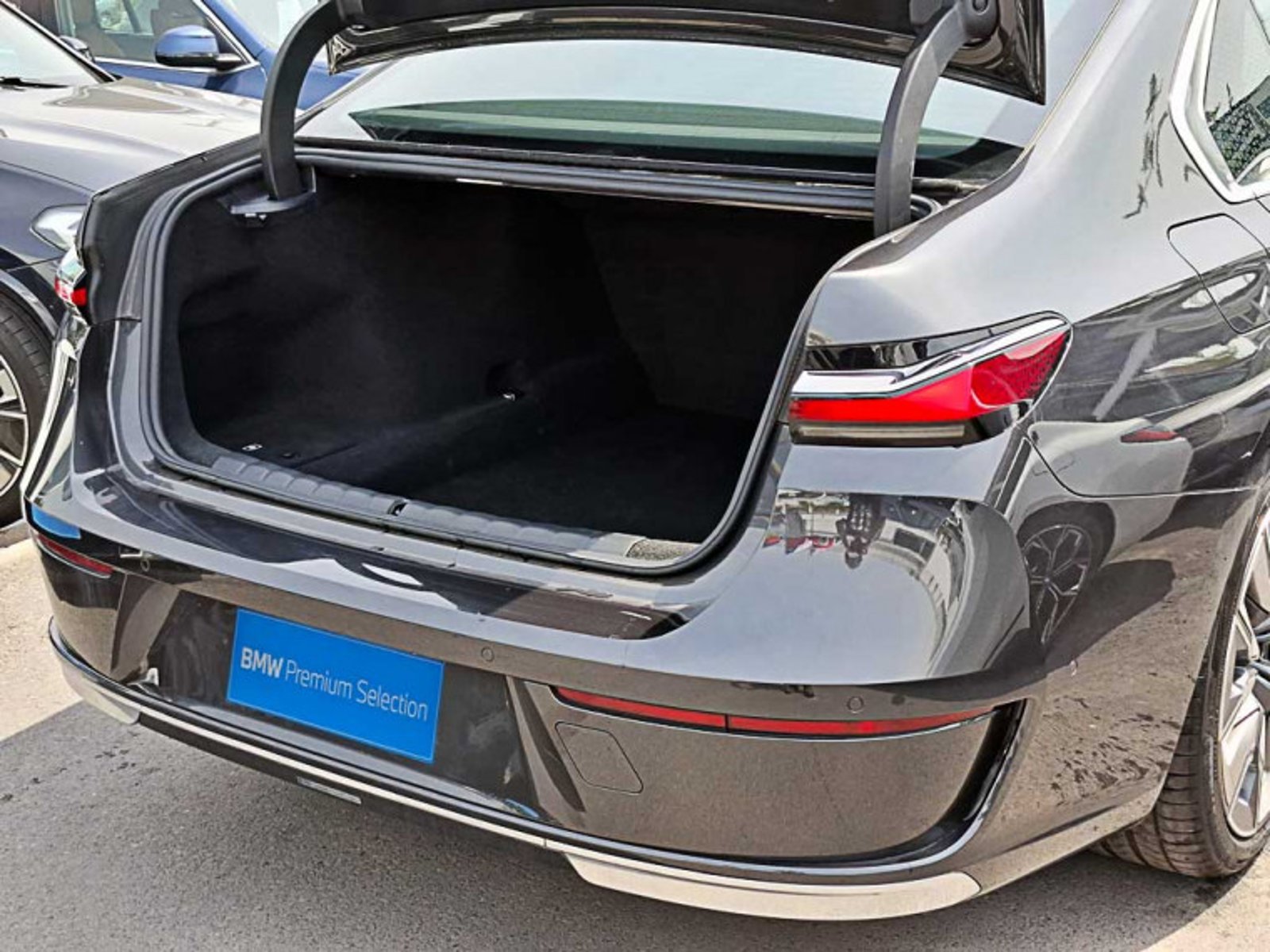 BMW 740 I Berlina Pure Excellence 2025 - Imagen 13 de 13