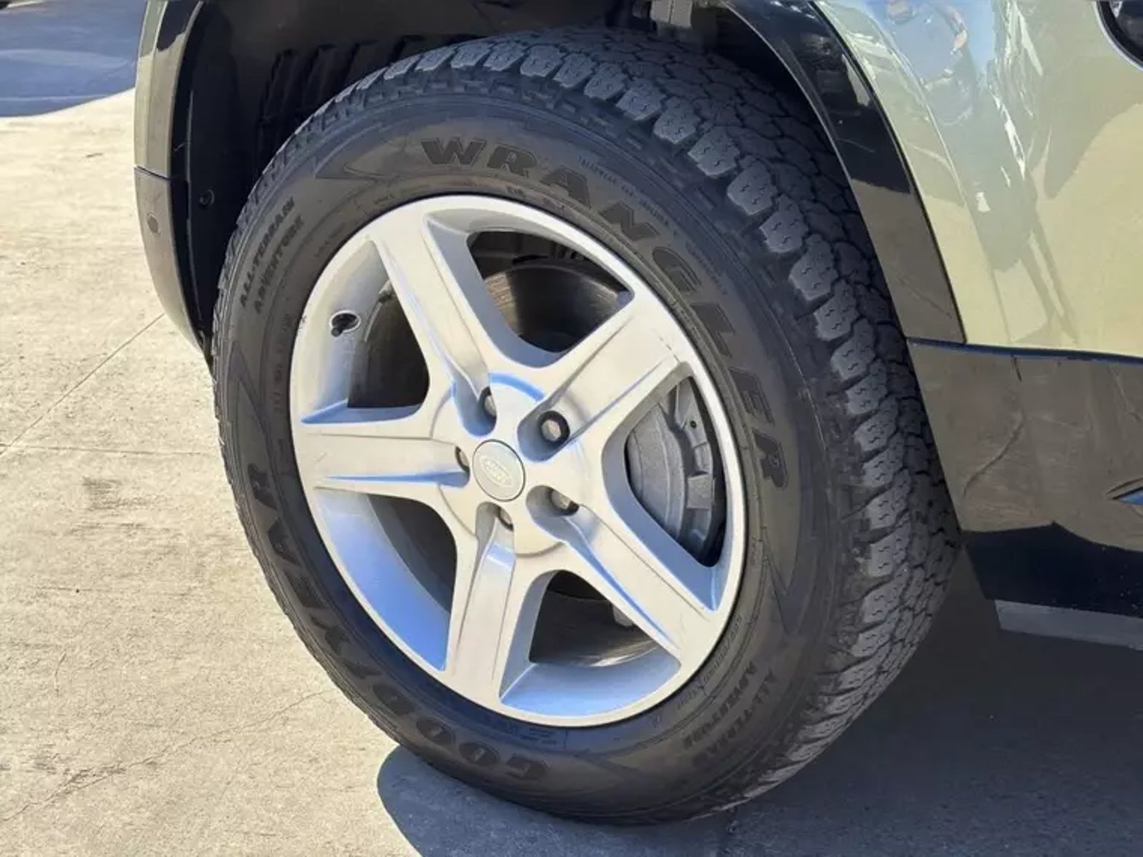 Land Rover Defender 110 X Dynamic 4x4 3.0 Aut 2023 - Imagen 9 de 17
