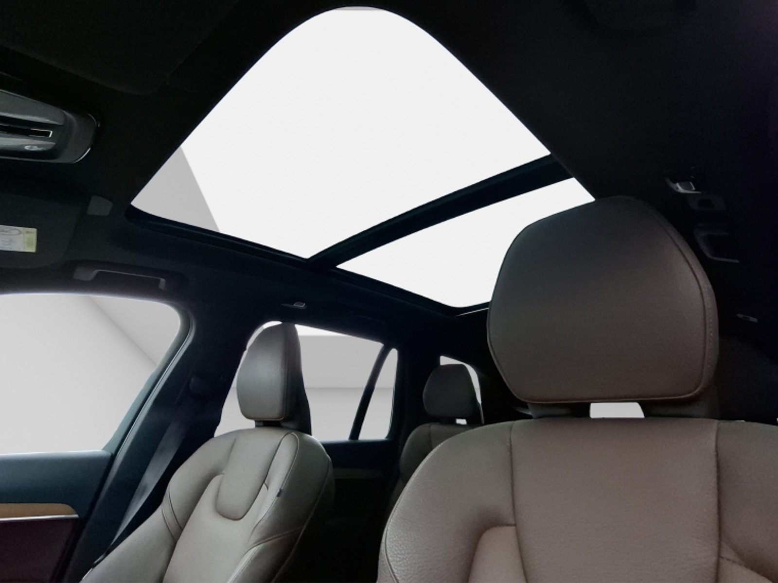 Volvo Xc90 T8 Rechargue Plus Ii 4x4 2.0 Aut 2024 - Imagen 11 de 20