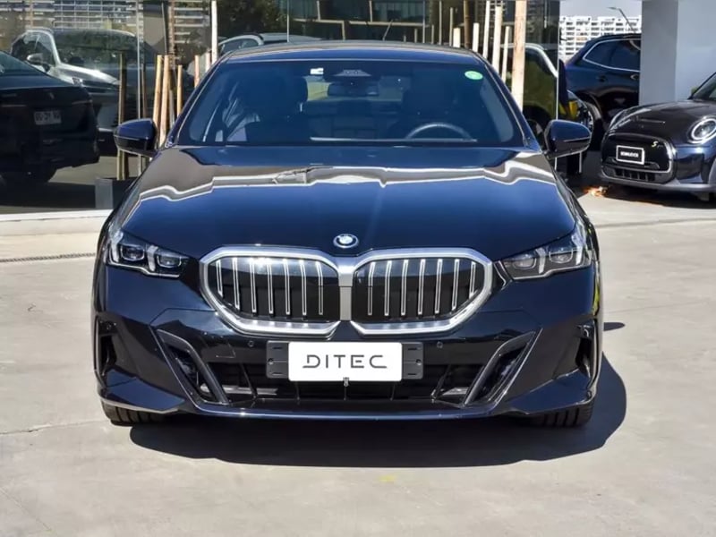 BMW 530 E Berlina M Sport 2026 - Imagen 3 de 15