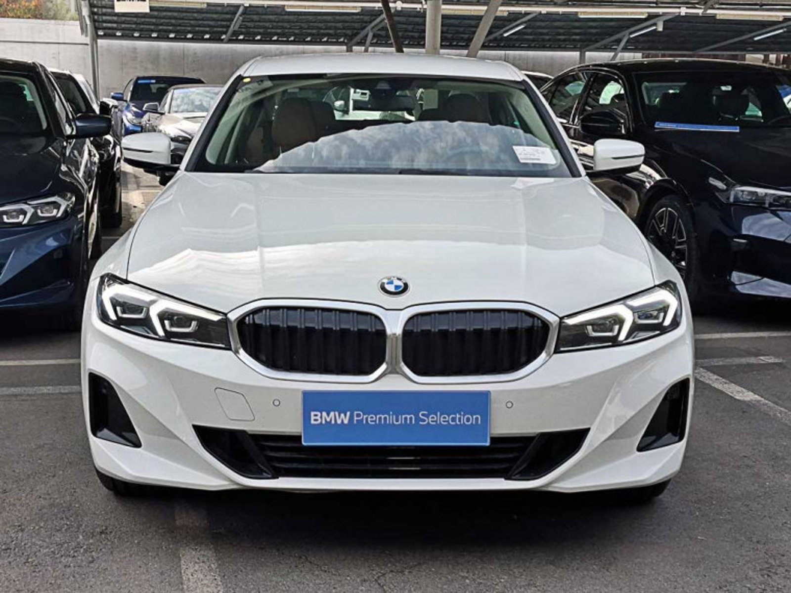 BMW 320 I Berlina Urban 2026 - Imagen 3 de 13