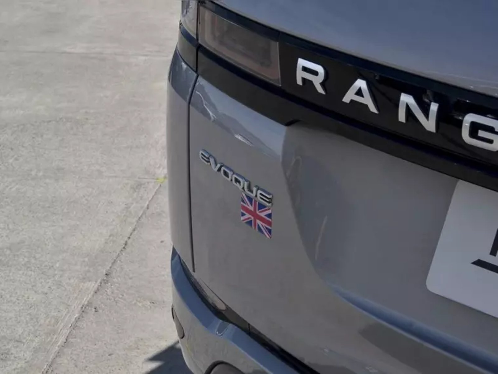 Land Rover Evoque Aut 2022 - Imagen 17 de 18