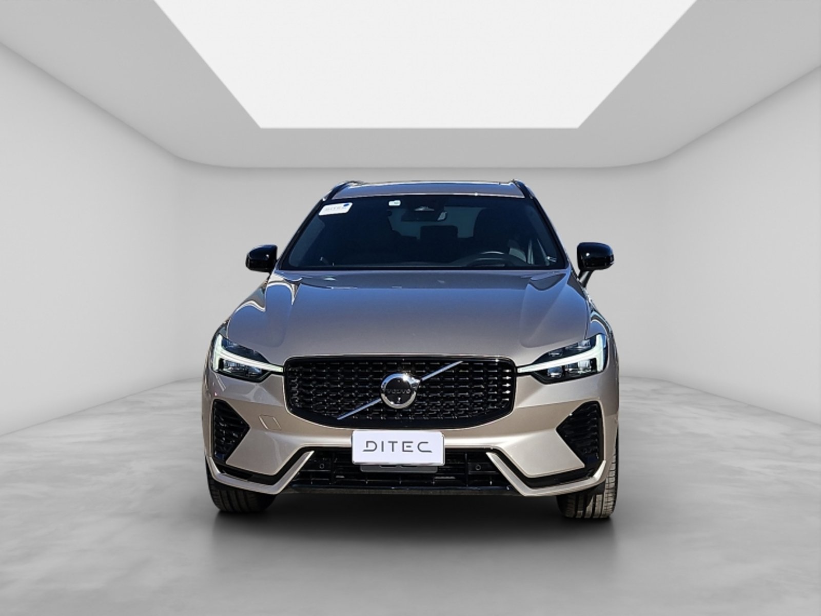 Volvo Xc60 T8 Awd Recharge Ultimate Dark 2025 - Foto 2 de 20