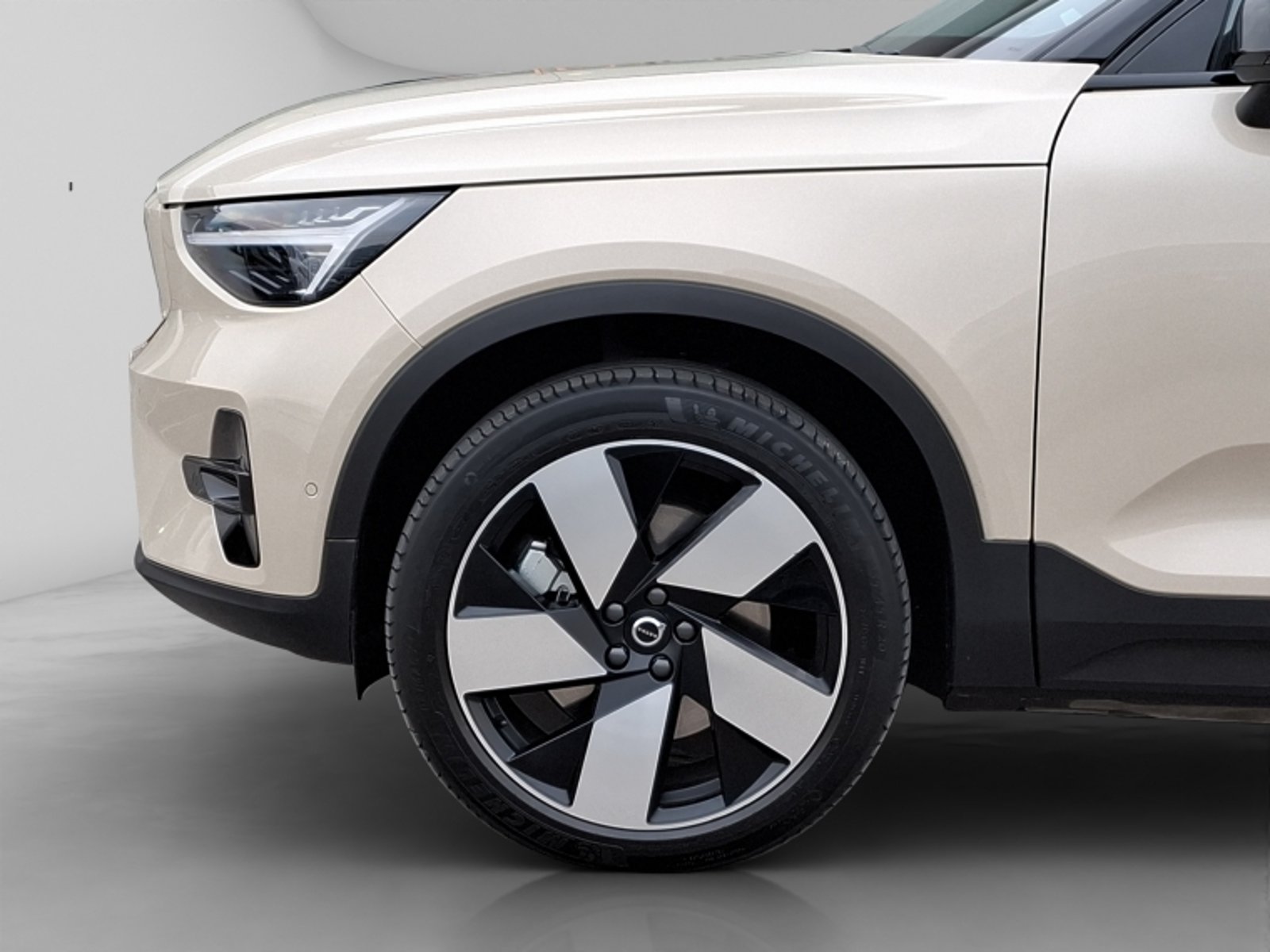 Volvo Ex40 P8 4x4 Aut 2025 - Imagen 9 de 20