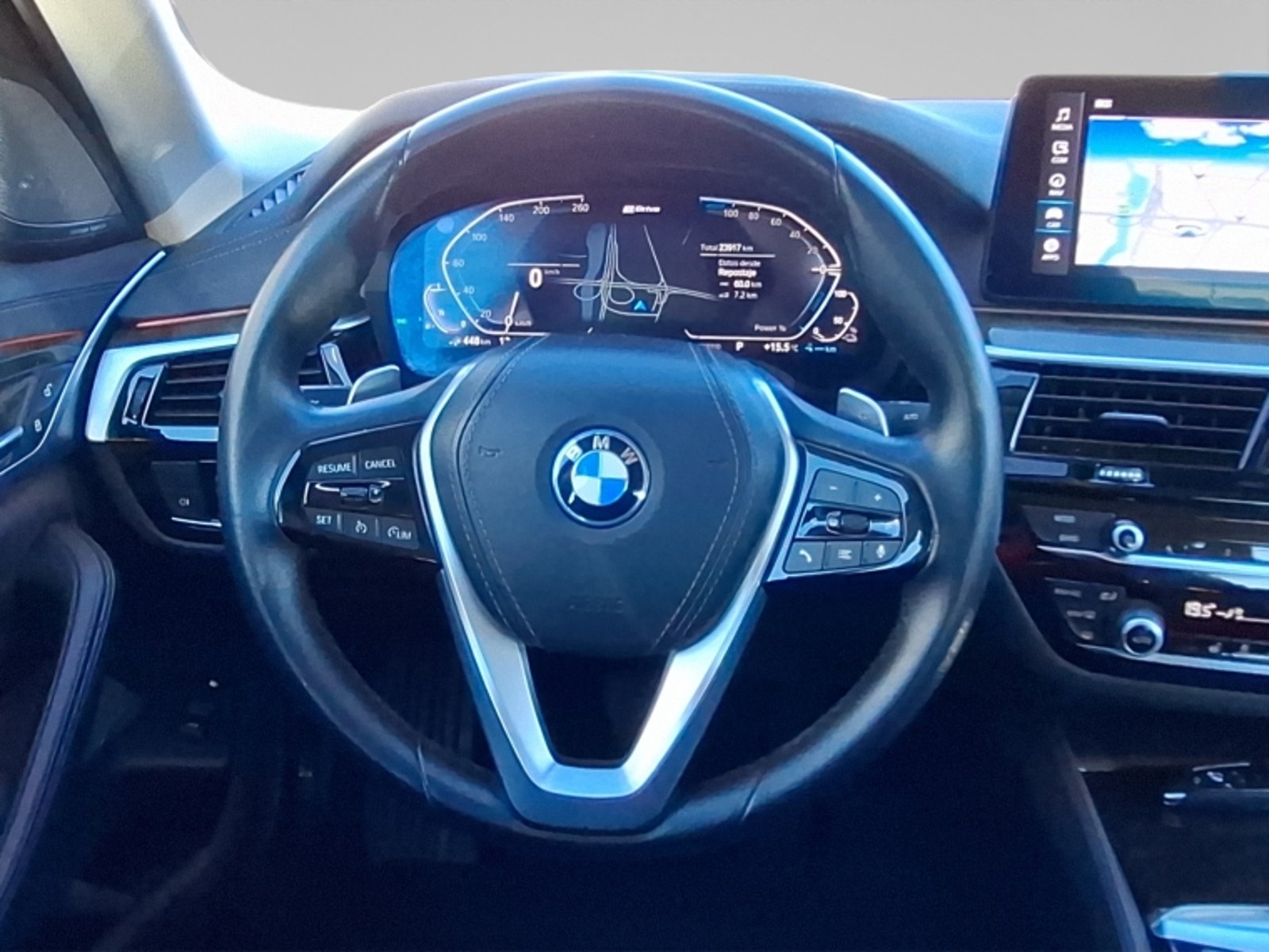 BMW 530 E Luxury 2024 - Imagen 16 de 20