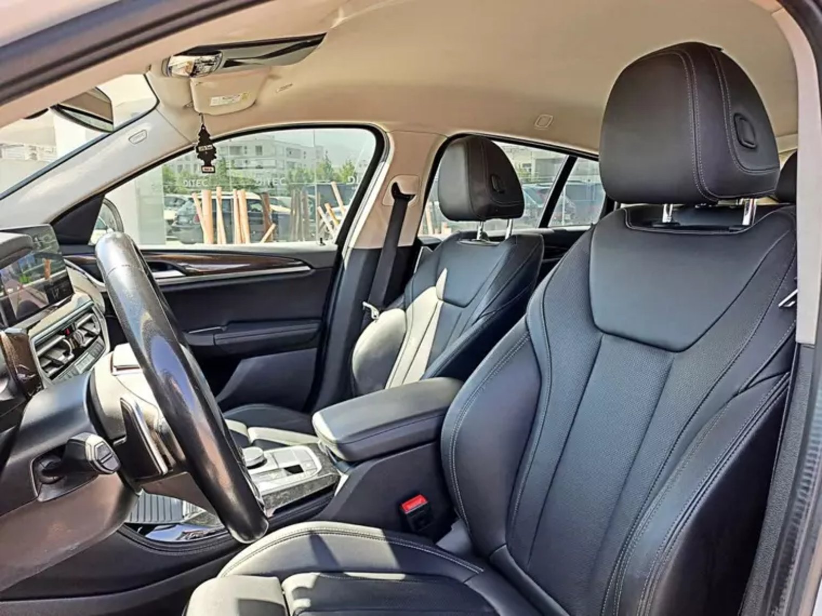 BMW X4 Xdrive30i 4x4 2.0 At 2023 - Imagen 13 de 17