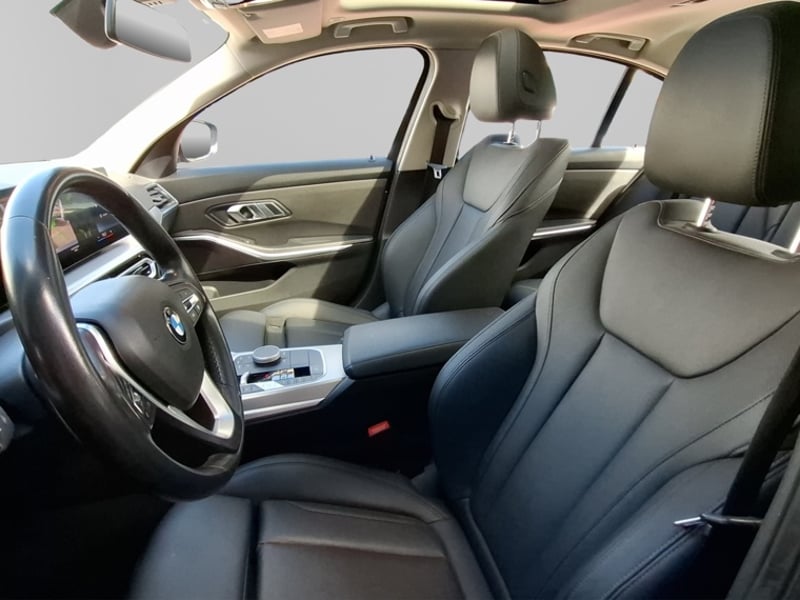 BMW 320 I Dynamic 2023 - Imagen 10 de 16