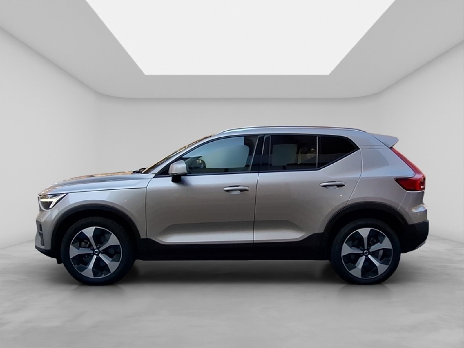 Volvo Xc40 B4 Plus 2.0 Aut 2024 - Foto 4 de 20