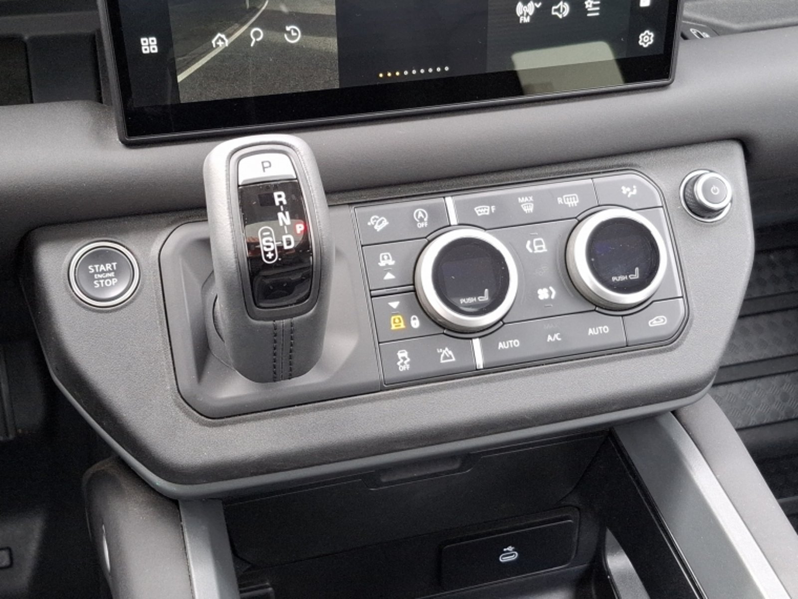 Land Rover Defender 110 Xdynamic 4x4 Se 3.0 At 2026 - Imagen 13 de 20