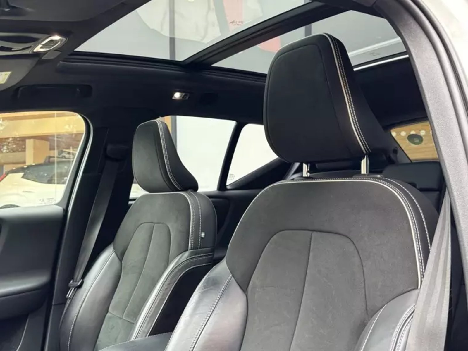 VOLVO Xc40 T5 Hybrid 1.5 Aut 2021 - Imagen 11 de 15