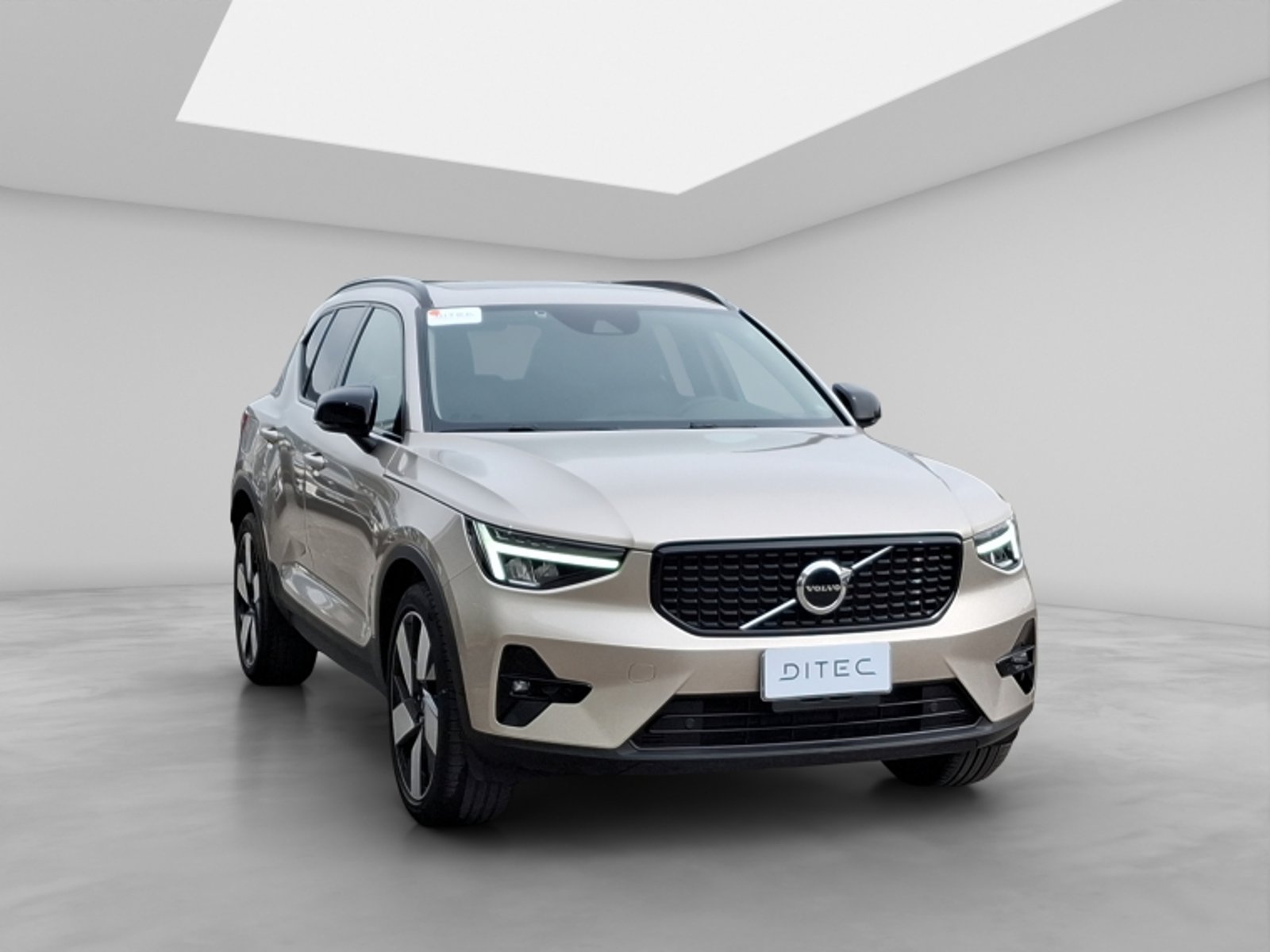 Volvo Xc40 T5 Hybrid R Design 1.5 Aut 2023 - Foto 3 de 20