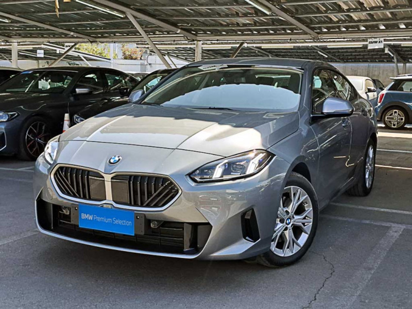 BMW 220 Gran Coupé Dynamic 2026 - Foto 2 de 12