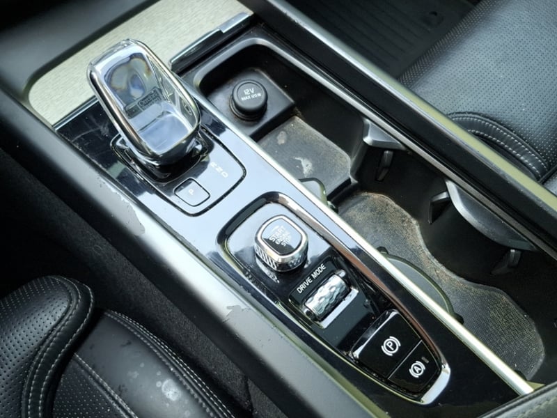 Volvo Xc60 T8 Inscription 2021 - Imagen 13 de 16