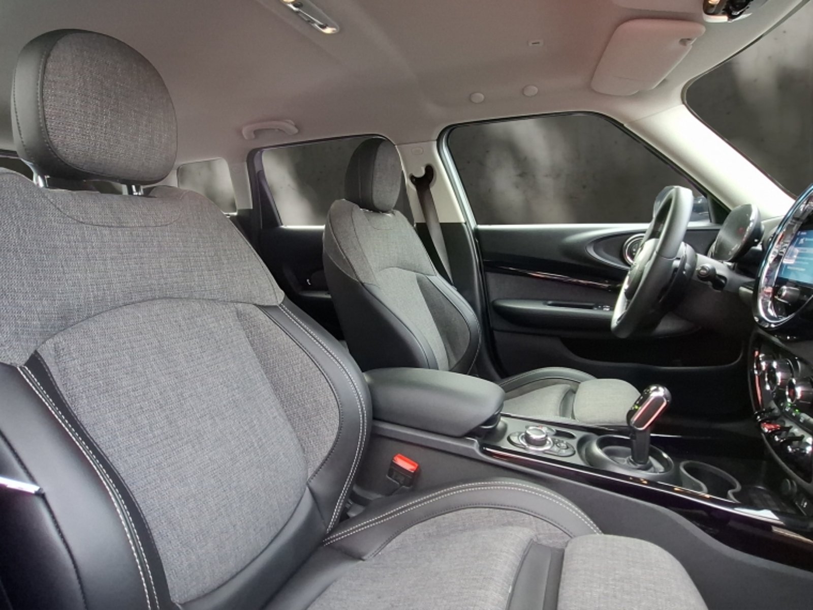 Mini Cooper Club Man S 2.0 Iconic 2023 - Imagen 19 de 20
