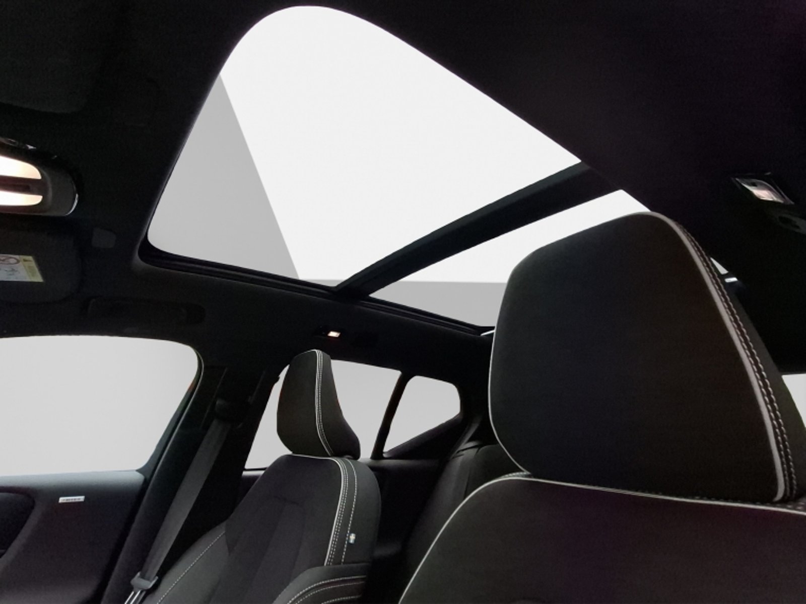 Volvo Xc40 P6 Recharge Aut 2024 - Imagen 11 de 20