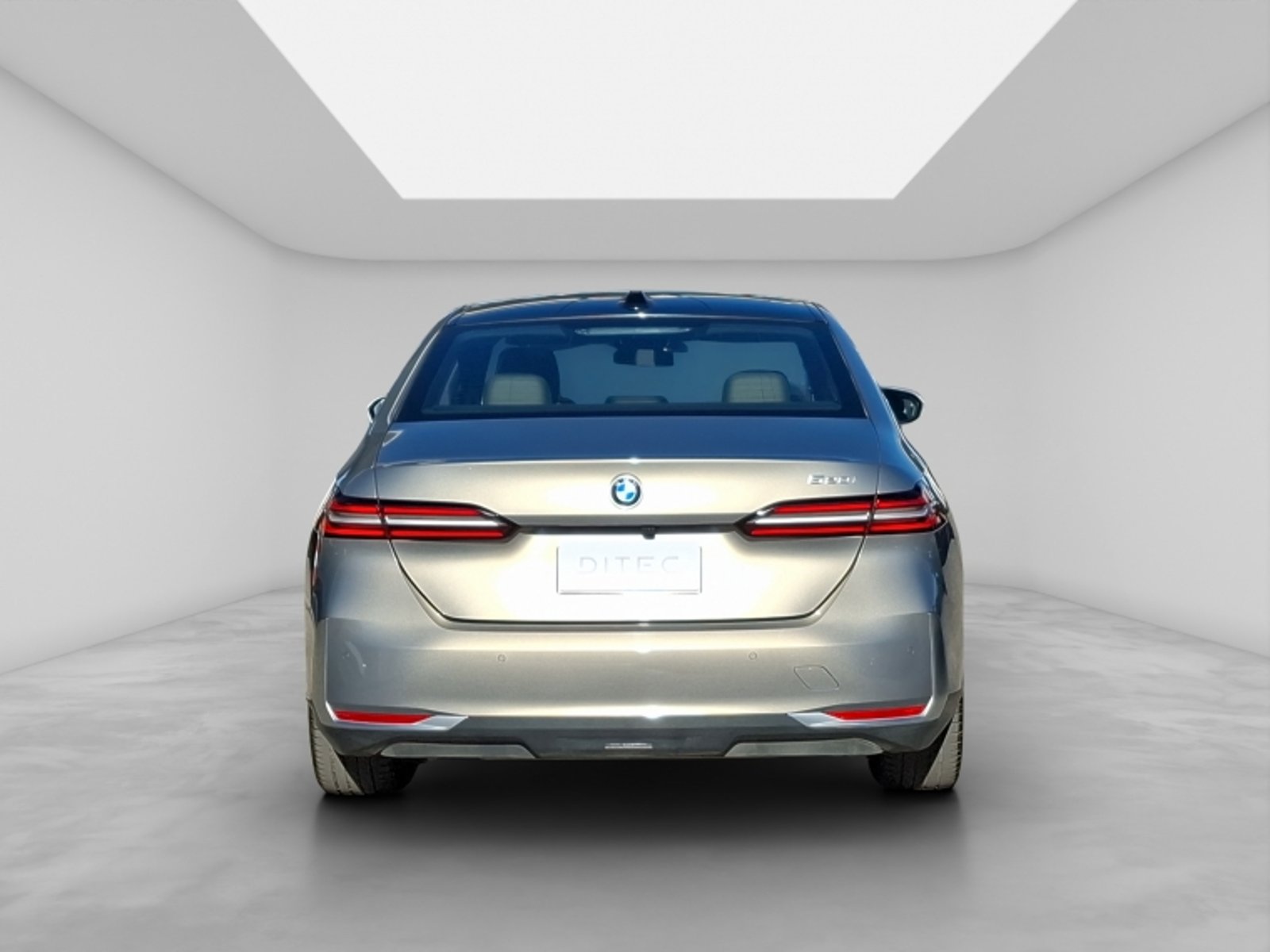 BMW 520 I Berlina 4x2 2.0 Aut 2024 - Imagen 6 de 20