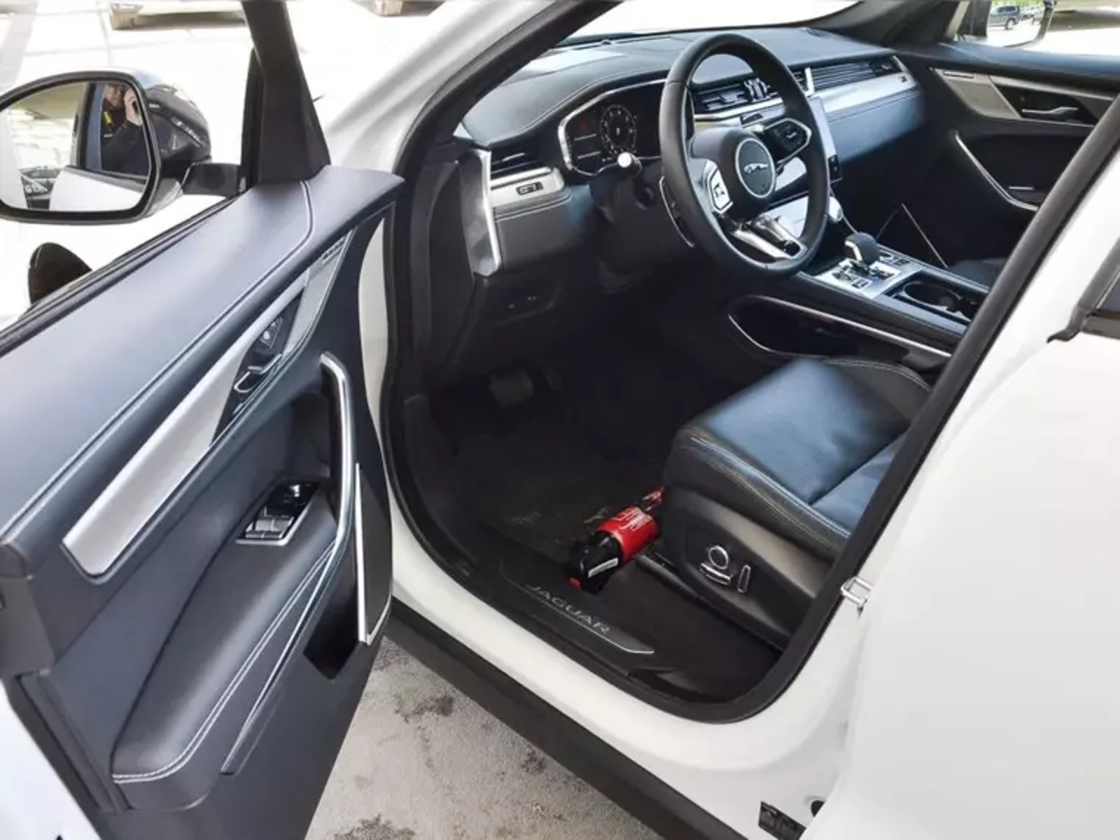 Jaguar F-pace R Dynamic 2024 - Imagen 6 de 20