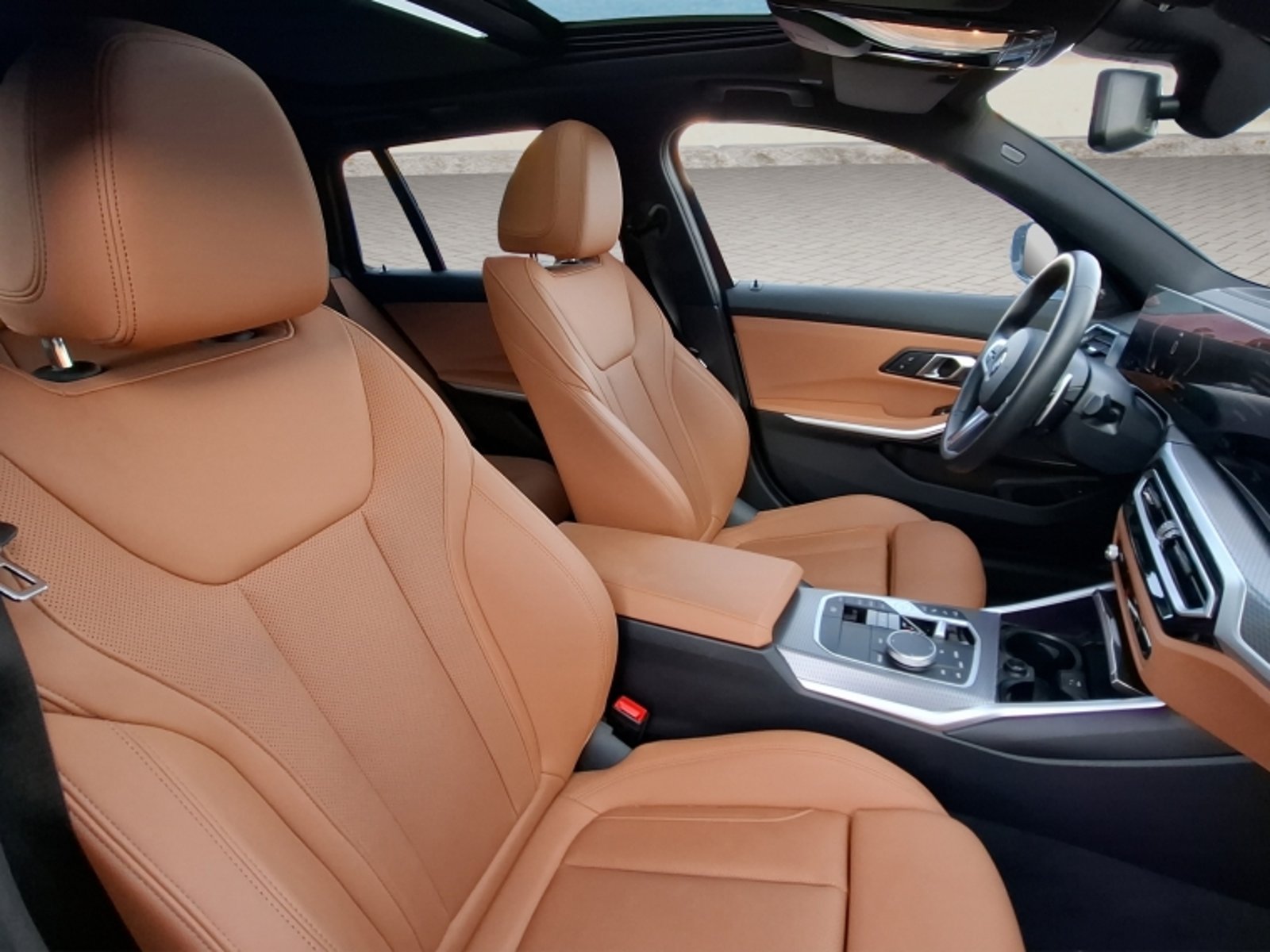 BMW 330 I Touring 2.0 Aut 2024 - Imagen 19 de 20