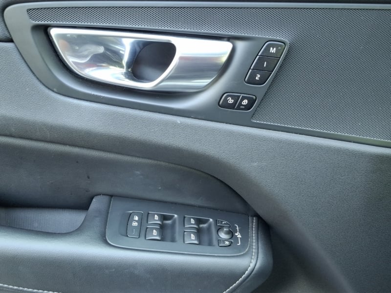 Volvo Xc60 T8 Inscription 2021 - Imagen 14 de 16