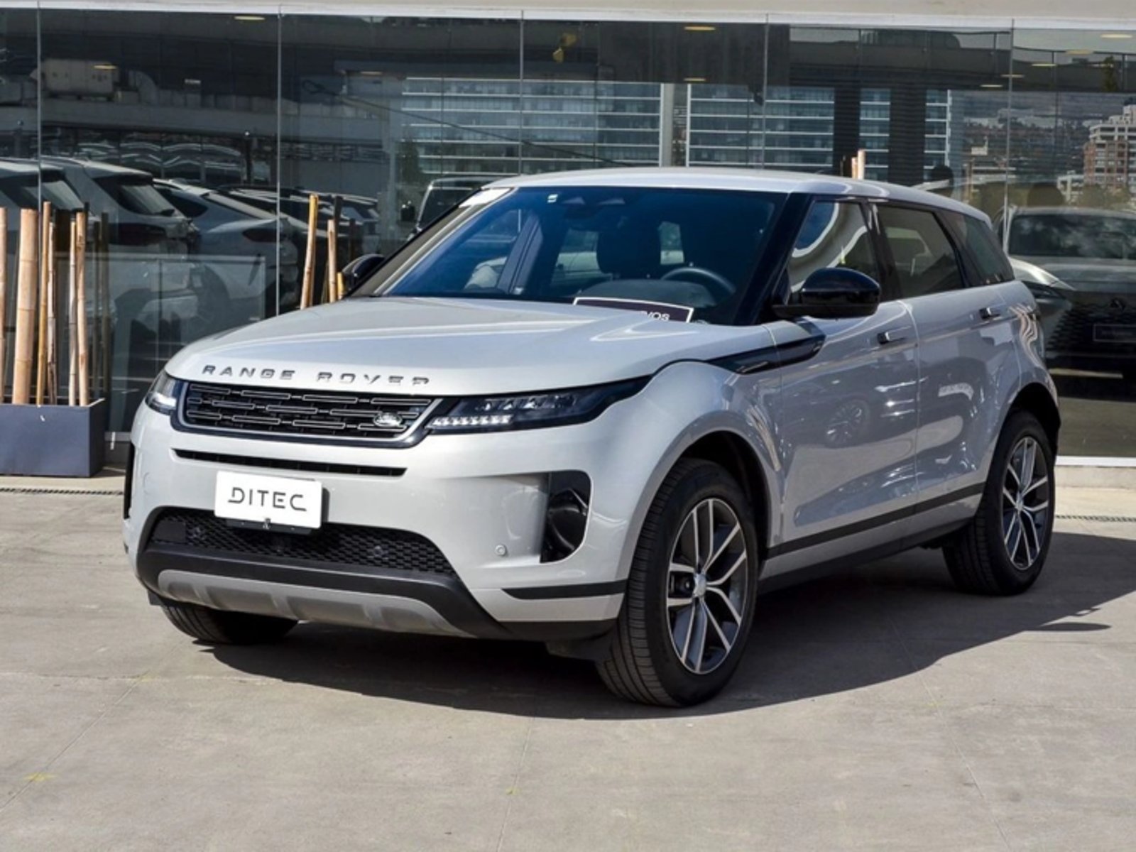 Land Rover Evoque Range Rover Evoque Mhev 4x4 2.0 Aut 2025 - Foto 2 de 17