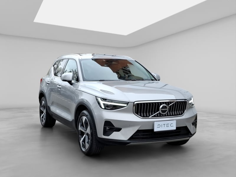Volvo Xc40 B4 Ultimate 2.0 Aut 2023 - Imagen 3 de 16