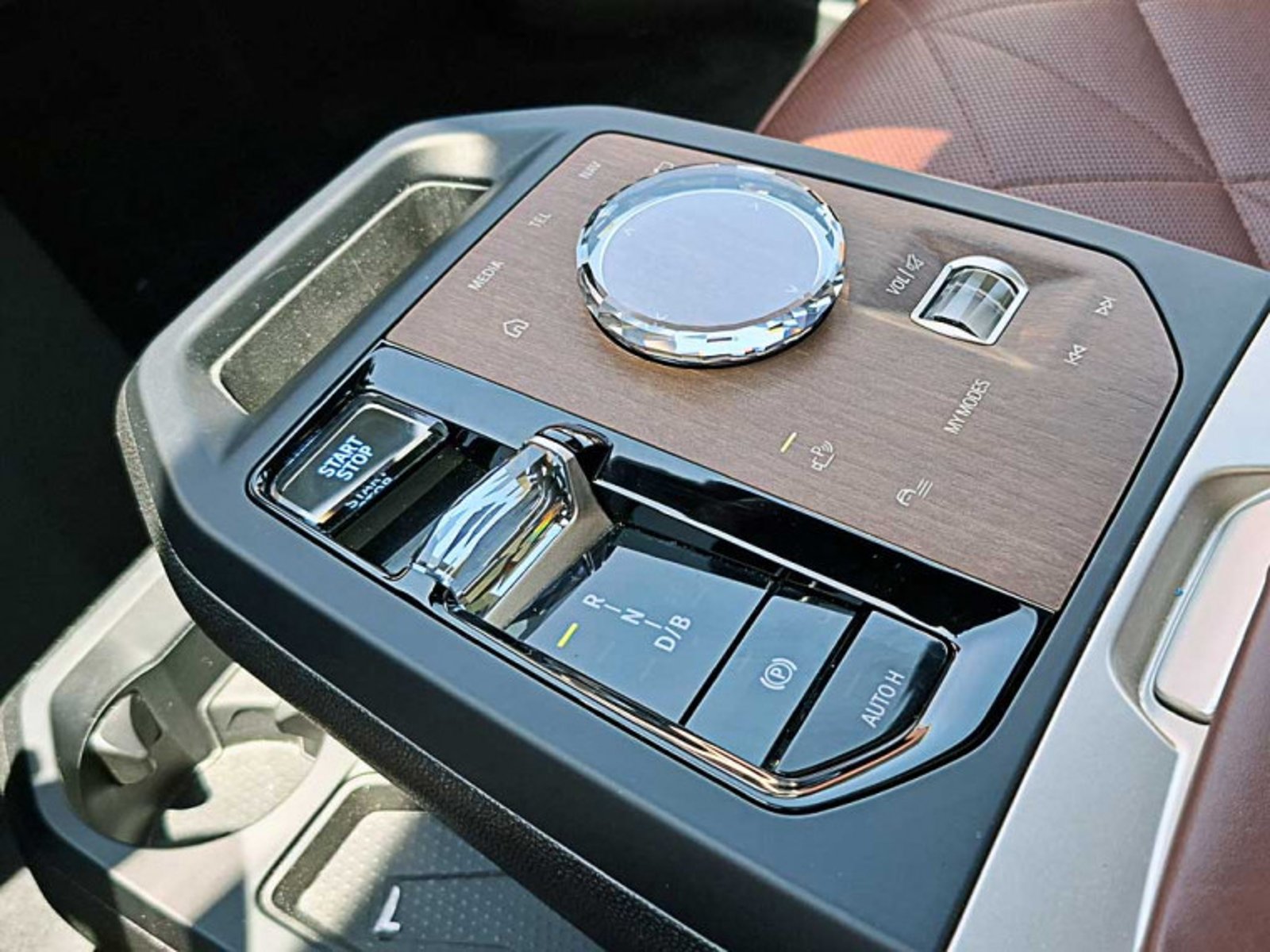 BMW Ix Xdrive40 Suite 2023 - Imagen 9 de 13