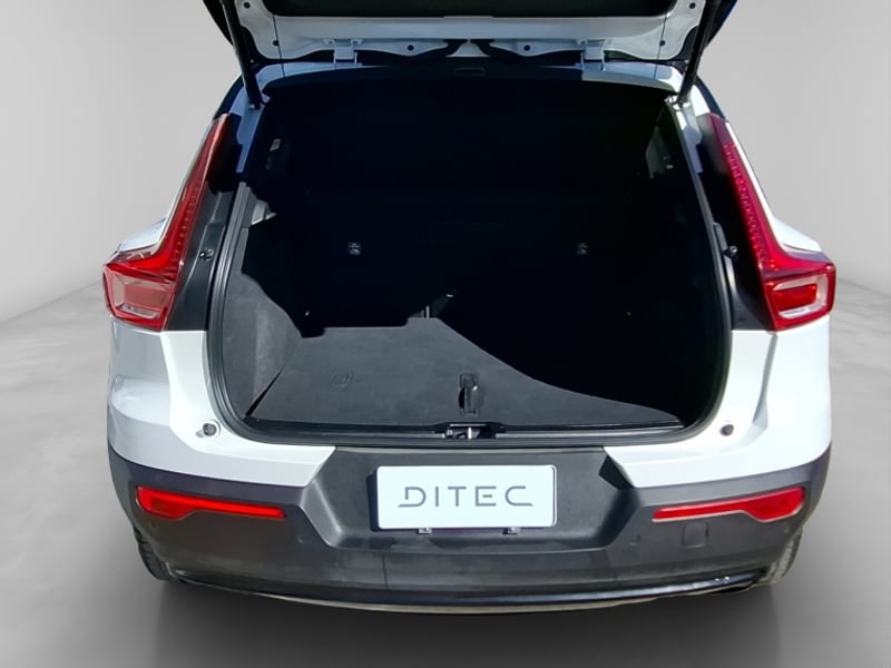 Volvo Xc40 2.0 T5 Hybrid At 4x4 Hibrido 2024 - Imagen 20 de 20