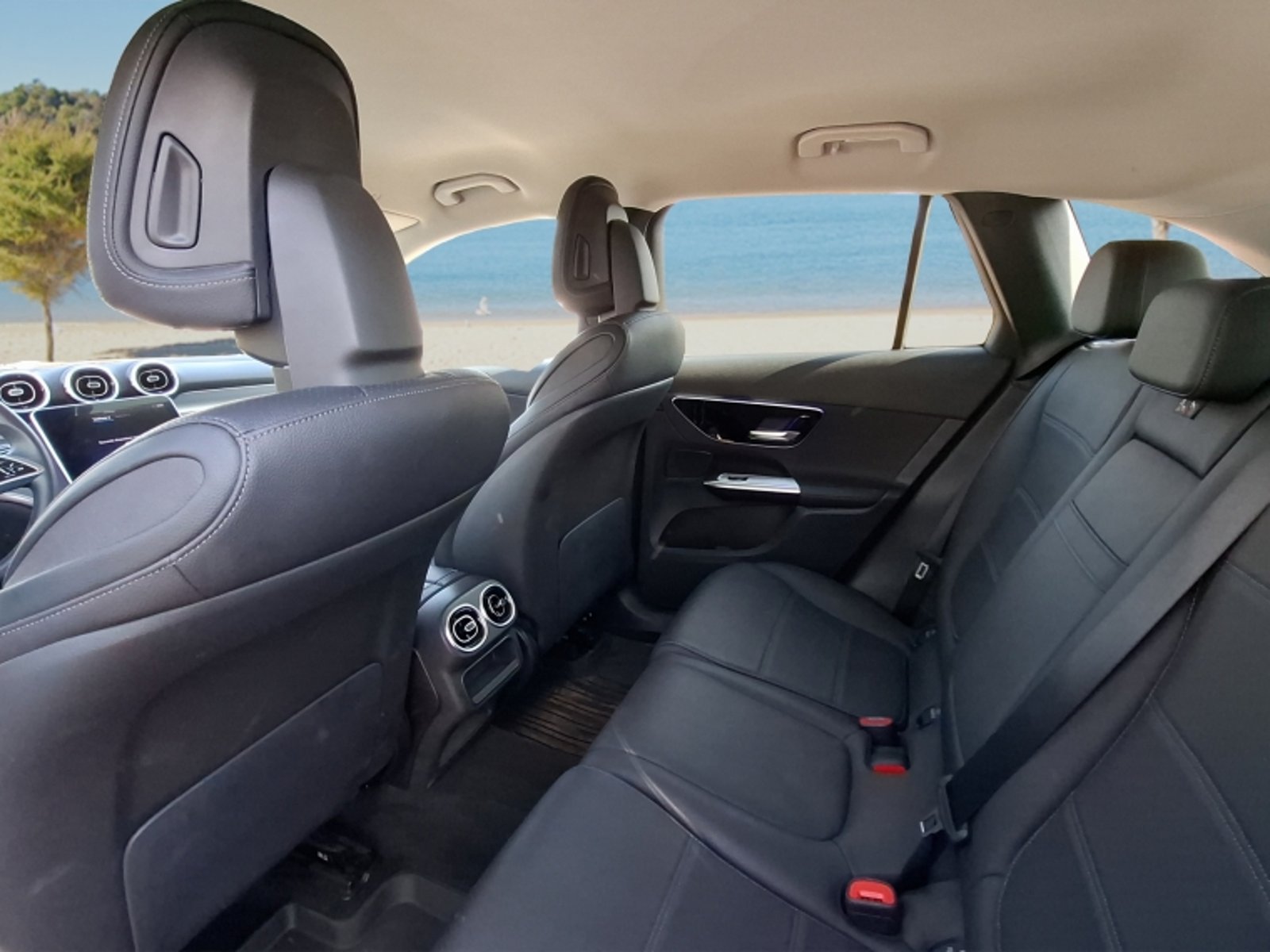 Mercedes-Benz Glc 220 D 4matic 2.0 2025 - Imagen 15 de 20