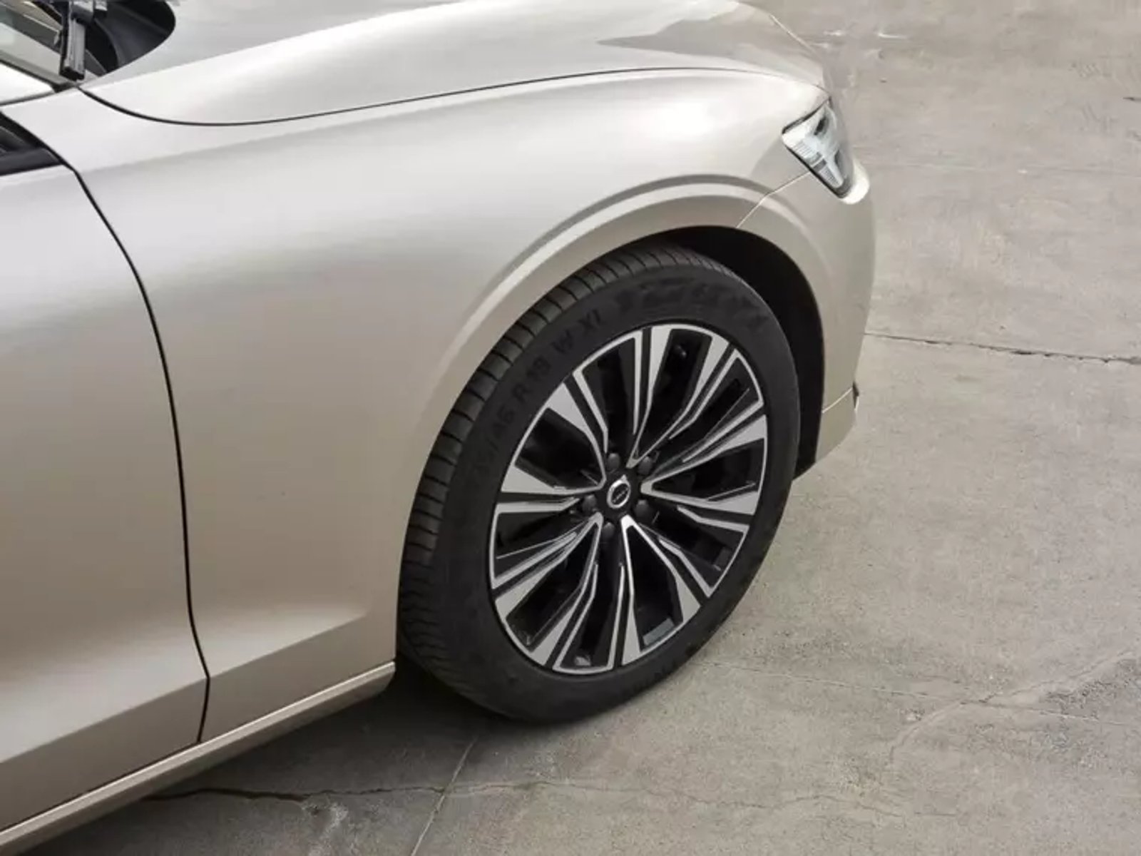 VOLVO S60 B4 2023 - Imagen 6 de 8