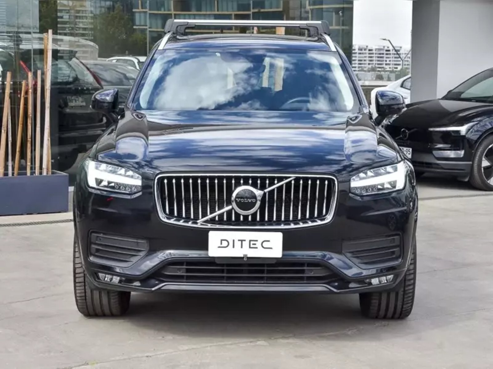 VOLVO Xc90 2.0 B6 Momentum 4x4 At 5p 2022 - Imagen 3 de 12