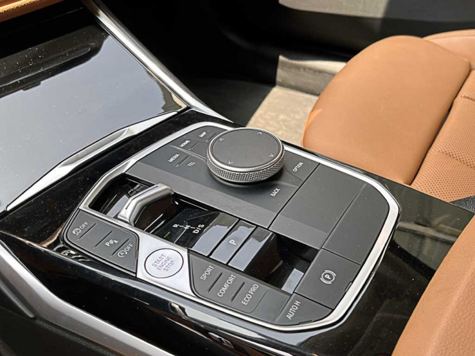 BMW 320 I Urban 2024 - Imagen 9 de 13