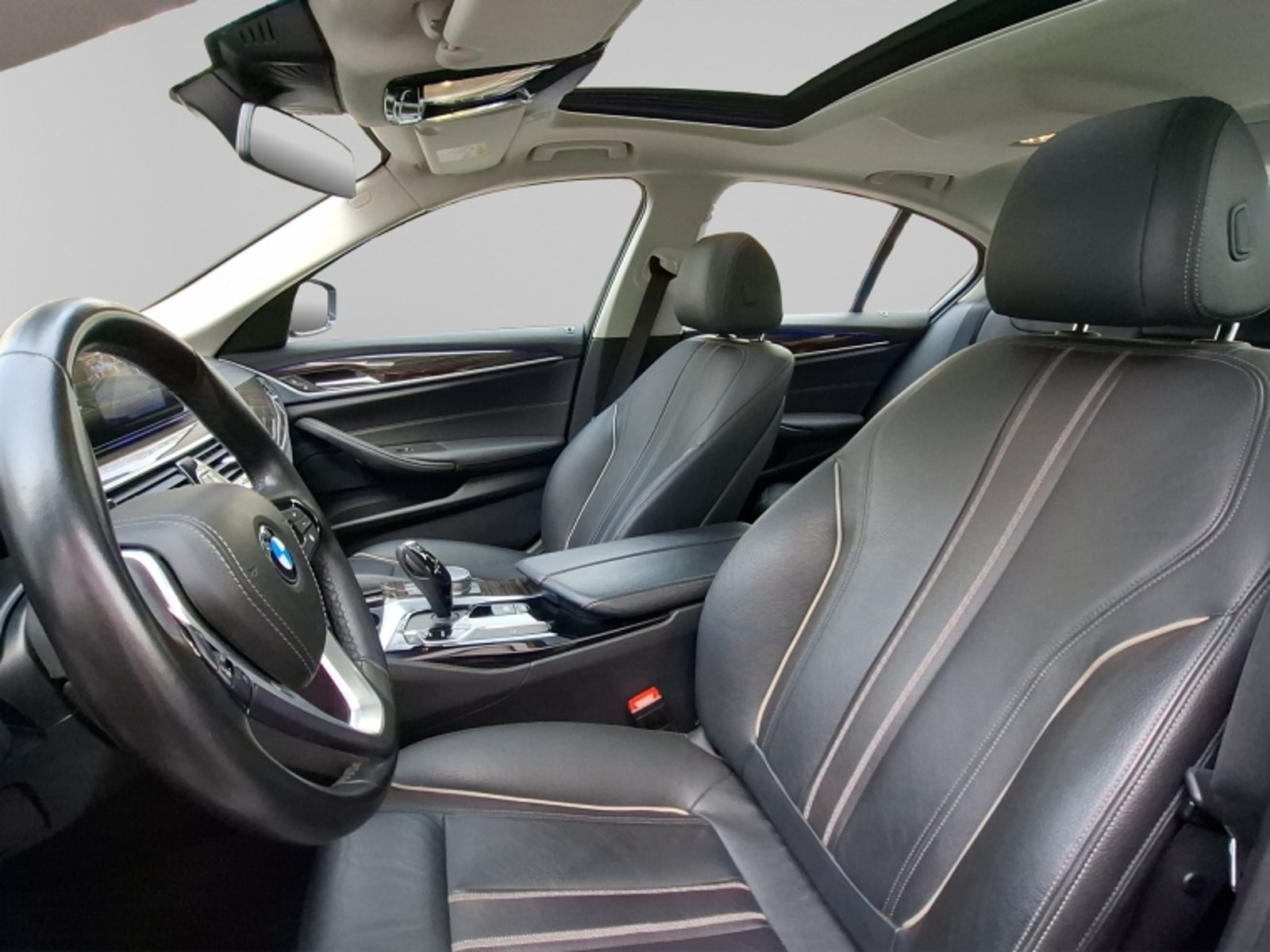BMW 530 I Luxury 2.0 Aut 2018 - Imagen 10 de 20