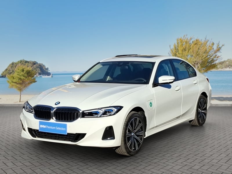 BMW 330 E Berlina Dynamic 2026