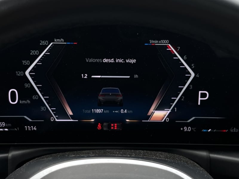BMW 330 I Touring 2.0 Aut 2025 - Imagen 12 de 16