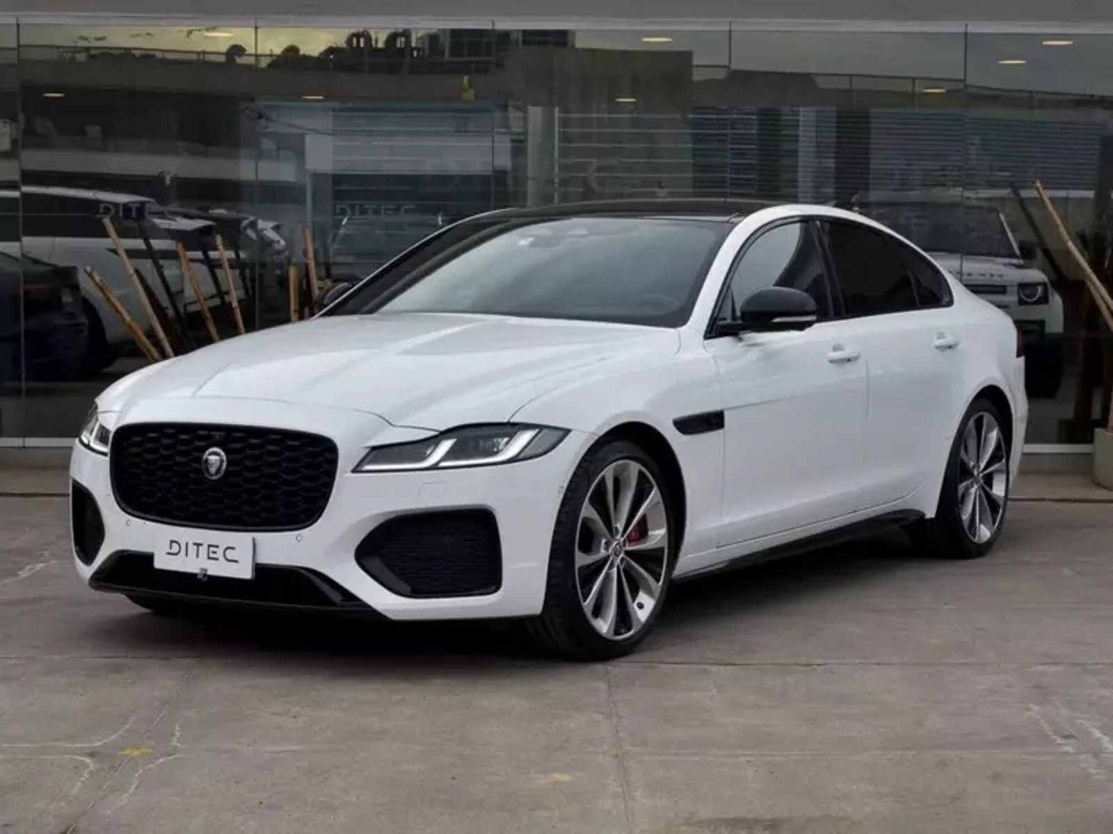 Jaguar Xf 300 Sport 2025 - Foto 2 de 19
