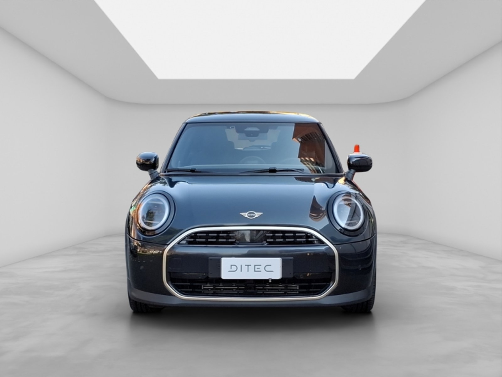 Mini Cooper Hb 1.5 Aut 2024 - Foto 2 de 20