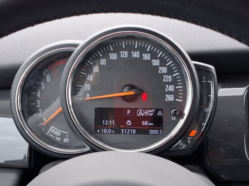 Mini Cooper 1.5 Essential At 2024 - Imagen 12 de 16